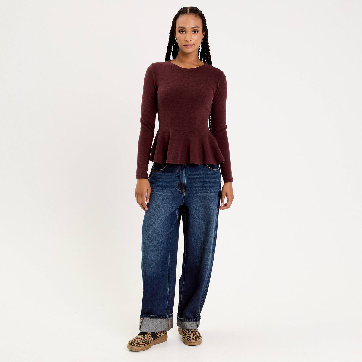 Pull ajust&eacute; court manches longues bordeaux femme
