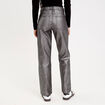 Pantalon droit enduit gris argent femme