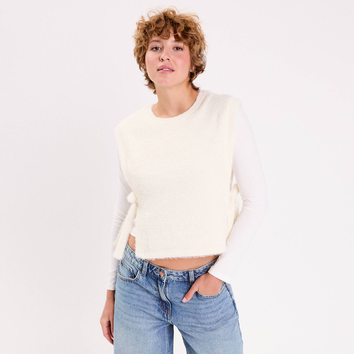 T-shirt pull sans manches 2-en-1 ecru femme