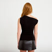 Top ajust&eacute; sans manches col bateau noir femme