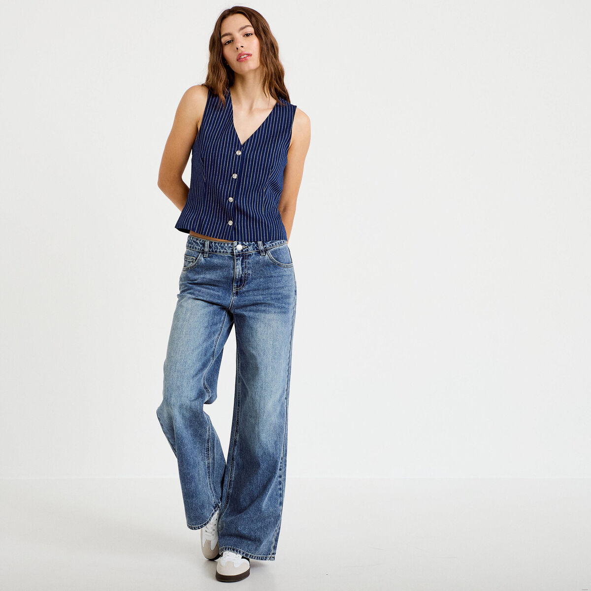 Gilet ajust&eacute; sans manches col rond bleu femme