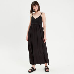 robe longue evasee noir femme Robe longue évasée noir femme