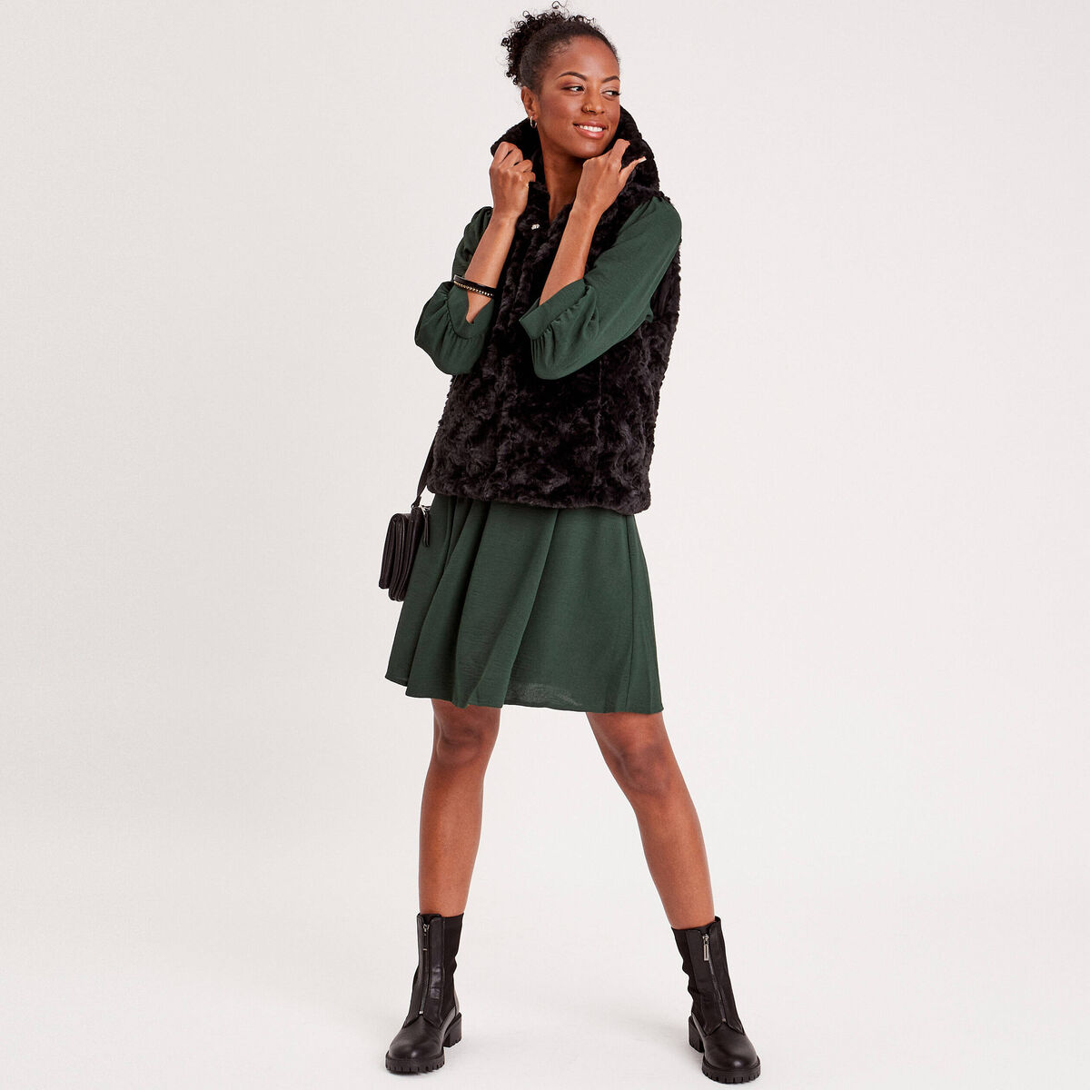 Veste droite à capuche noir femme