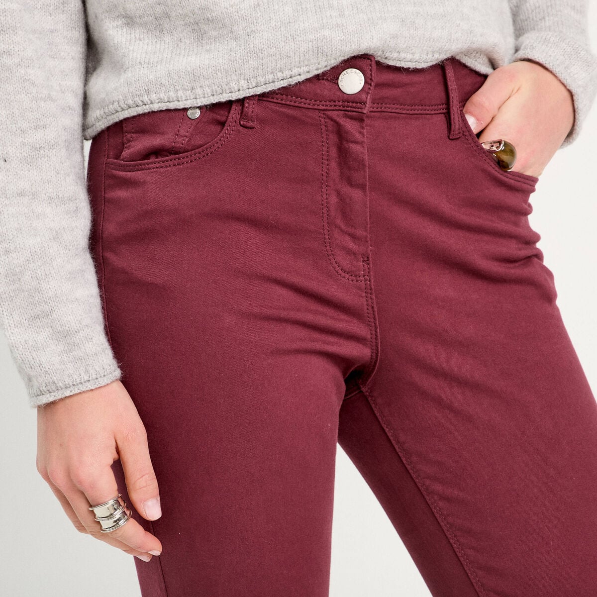 Jeans slim 5 poches violet fonc&eacute; femme
