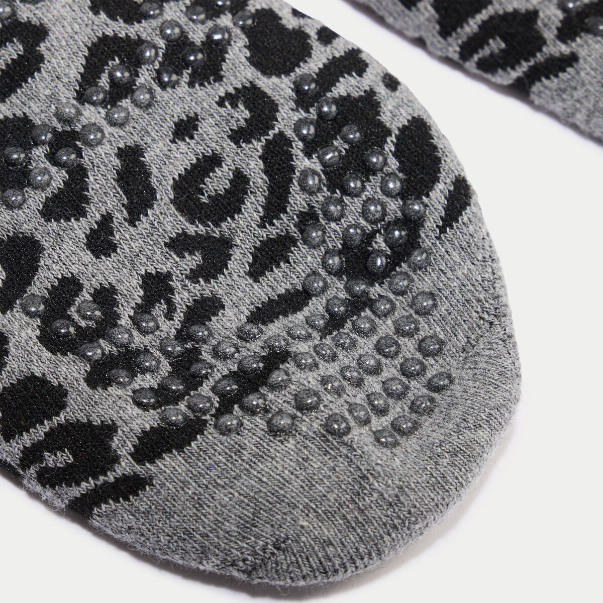 Chaussettes gris fonc&eacute; femme