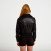 Bomber ajust&eacute; cropped similicuir noir femme
