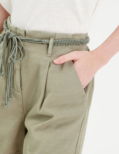 Short ample ceinture tressée vert kaki femme