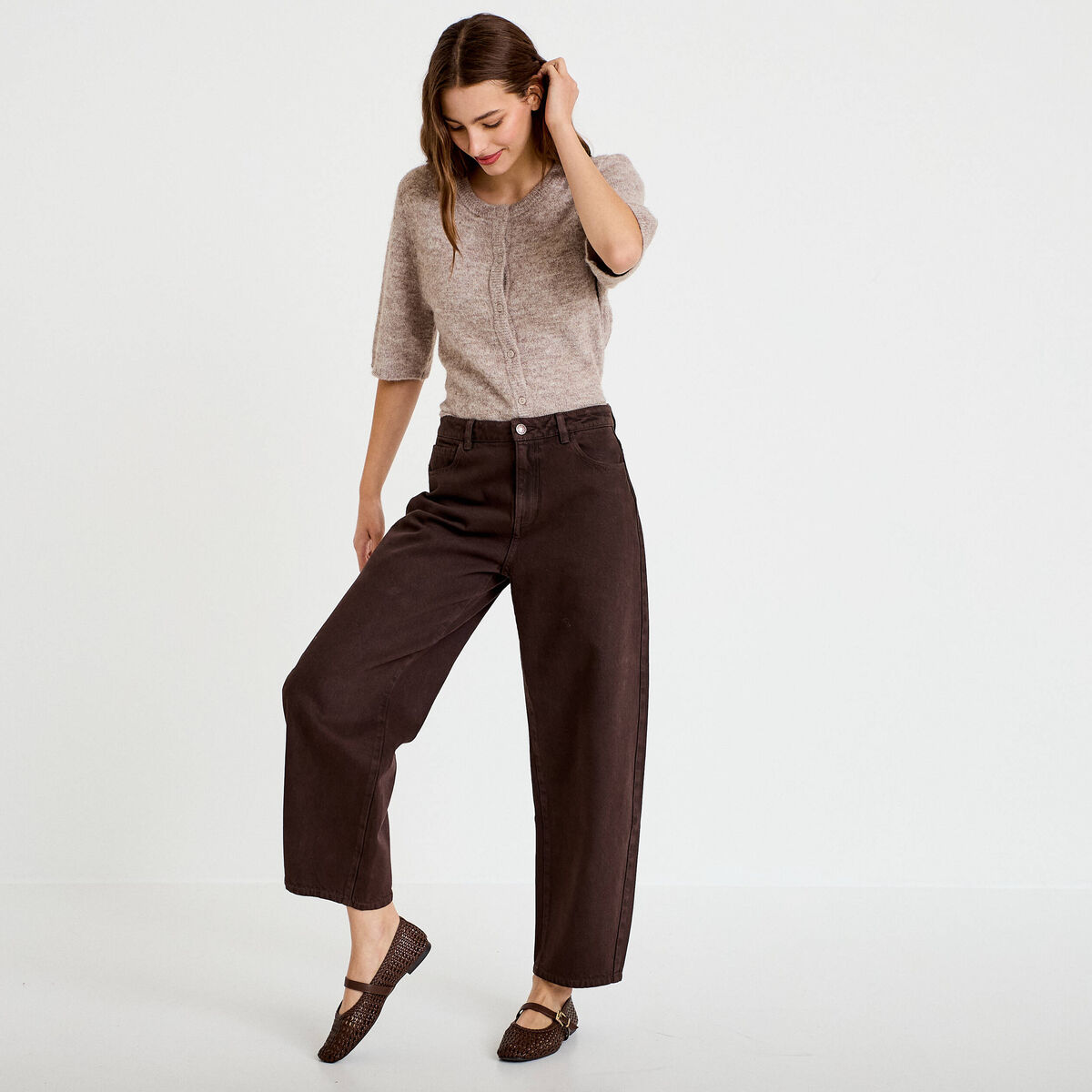 Jean barrel taille standard marron fonc&eacute; femme