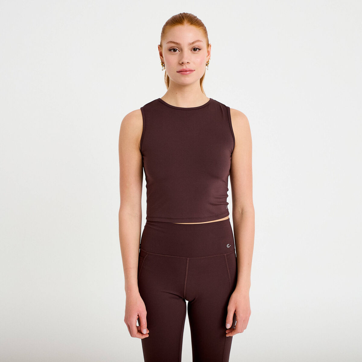 D&eacute;bardeur col rond activewear marron fonc&eacute; femme