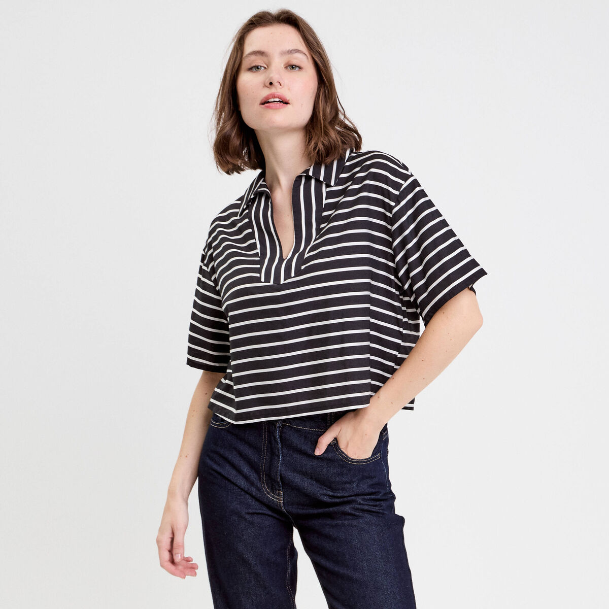Blouse col V manches courtes noir femme