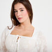 Blouse cintr&eacute;e col carr&eacute; dentelle ecru femme