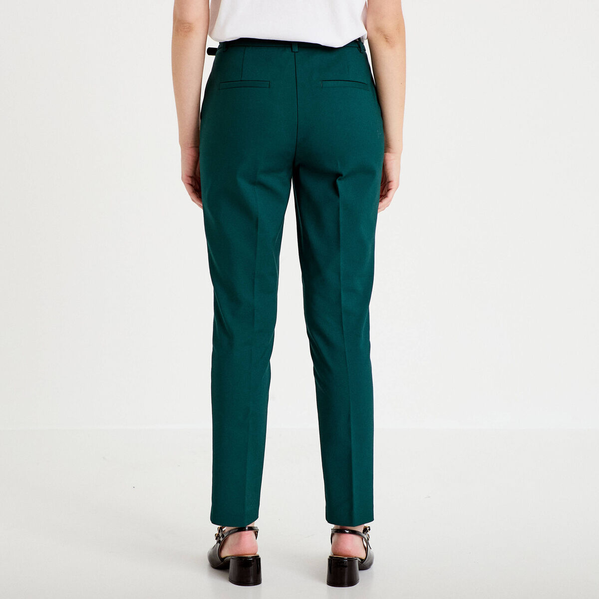 Pantalon cigarette ceintur&eacute; vert fonc&eacute; femme