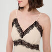 Robe longue ajustée dentelle sable femme