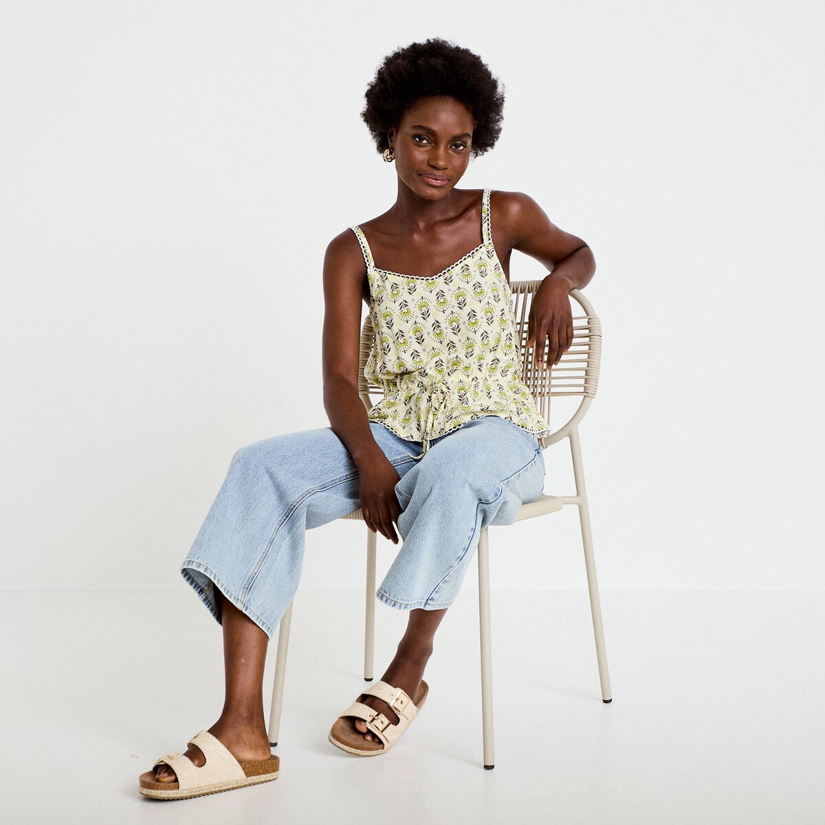 Top cintr&eacute; &agrave; fines bretelles col carr&eacute; blanc femme