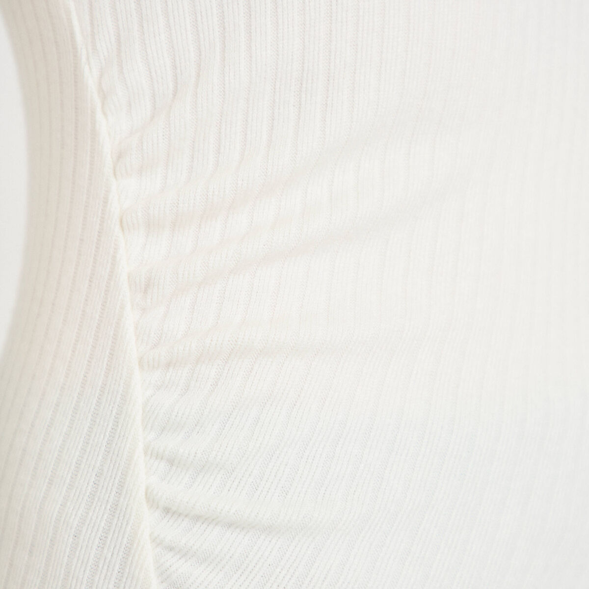 Top ajust&eacute; manches longues col rond ecru femme