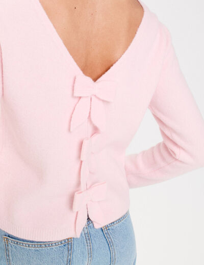 Pull d&eacute;collet&eacute; dos avec noeuds rose clair femme