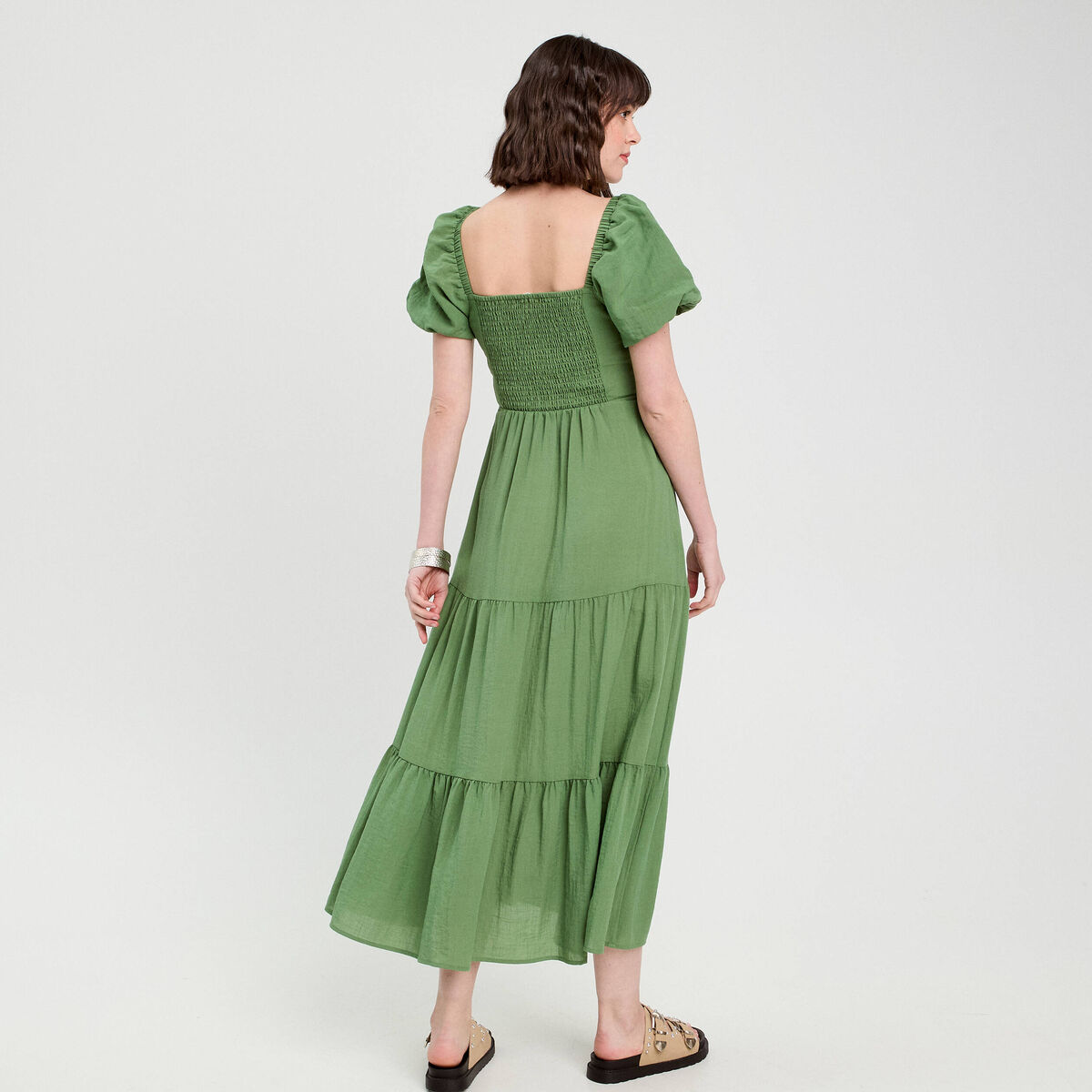 Robe longue évasée smockée vert femme | Vibs