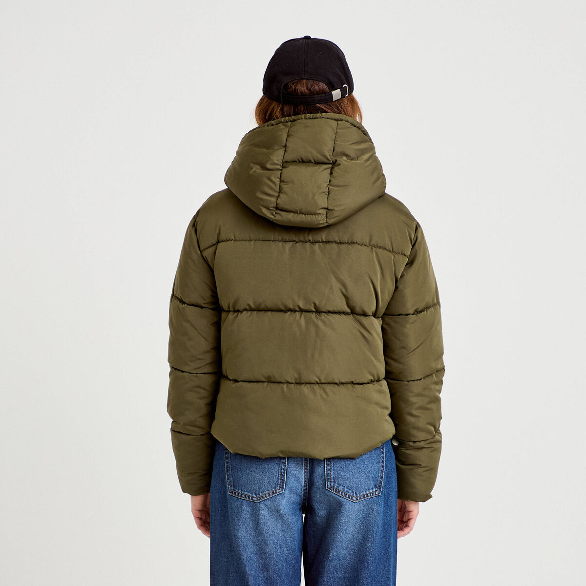 Doudoune courte bas resserr&eacute; capuche vert kaki femme