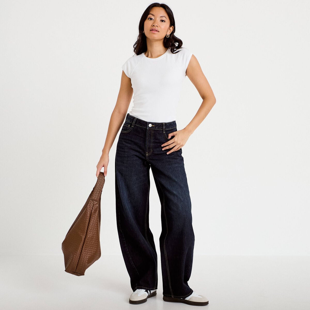 Jean coupe large denim brut femme