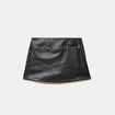Jupe-short mini enduite d&eacute;tails clout&eacute;s noir femme