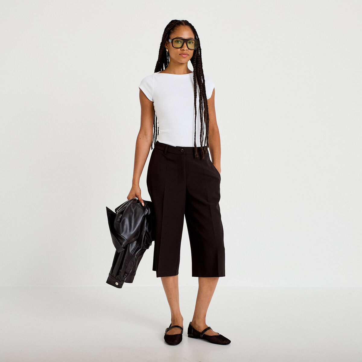 Bermuda coupe large noir femme