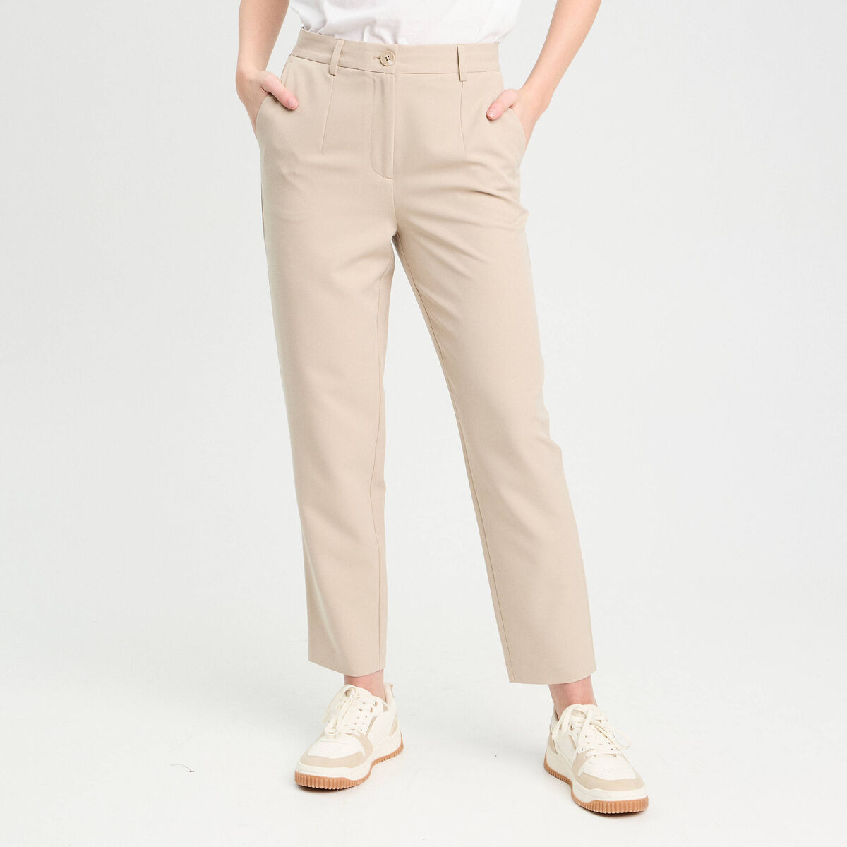 Pantalon carotte taupe femme