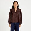 Blouse droite col rond manches longues marron fonc&eacute; femme
