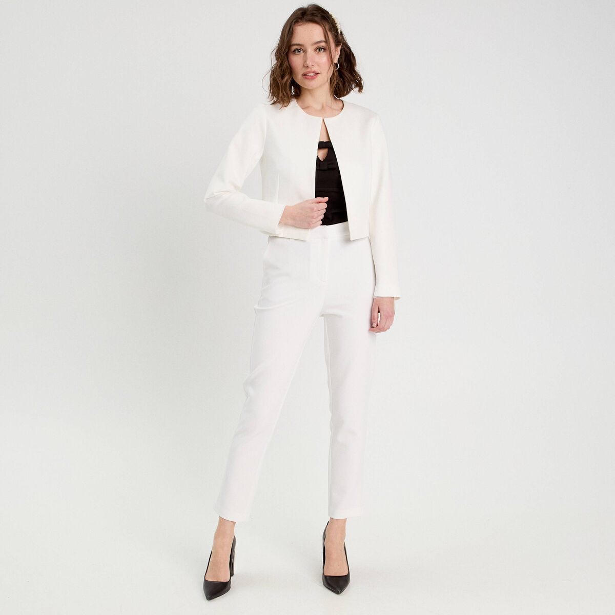 Veste courte cintr&eacute;e ecru femme
