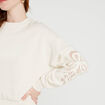 Sweat détails broderie ecru femme