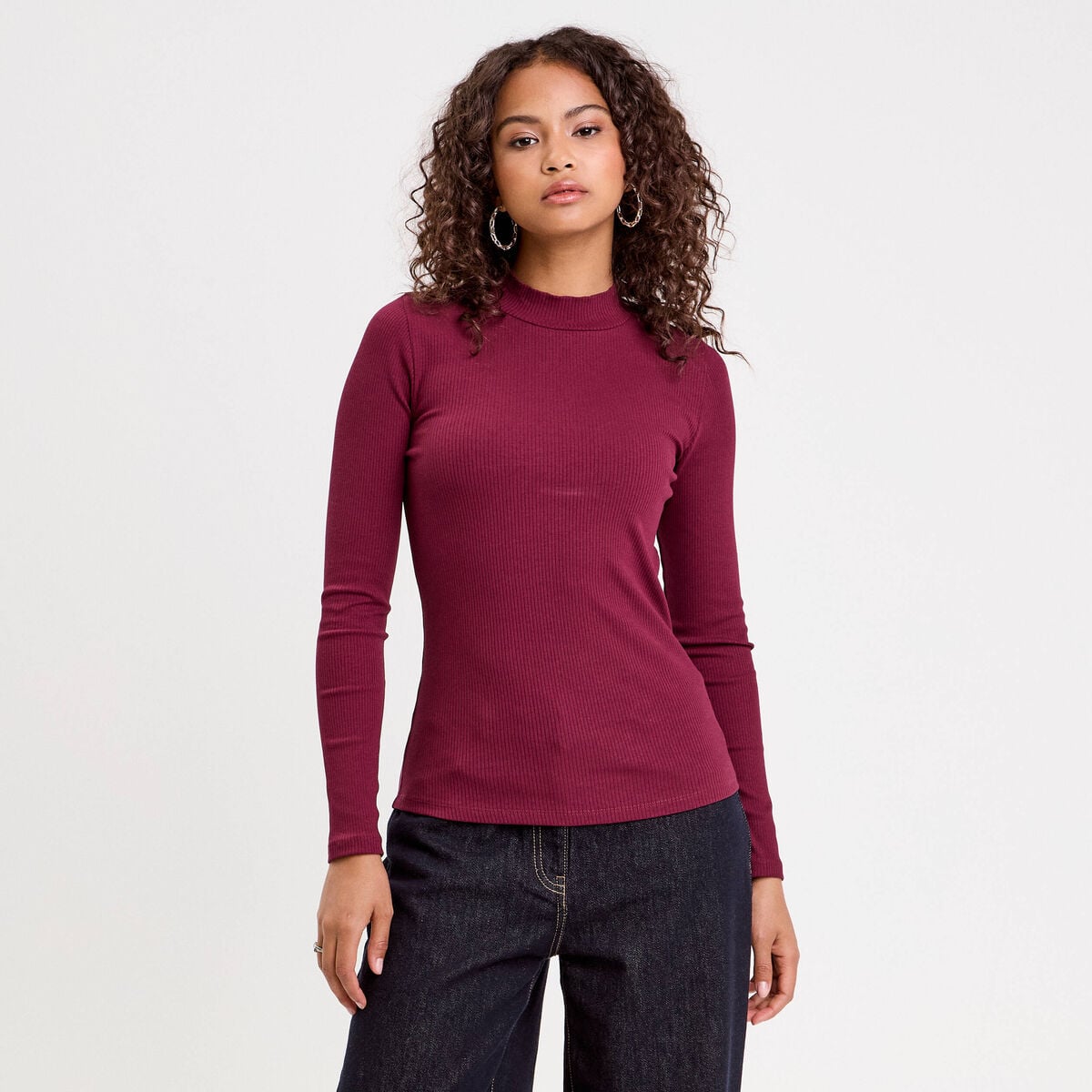 T-shirt manches longues c&ocirc;tel&eacute; bordeaux femme