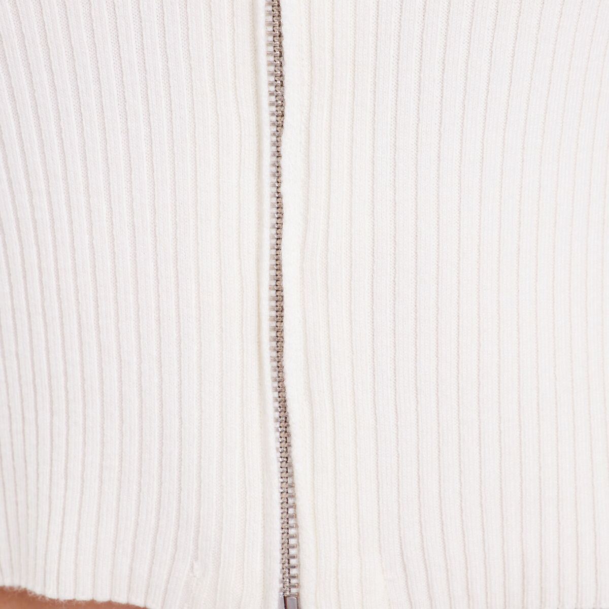Gilet cropped zippé col bardot ecru femme