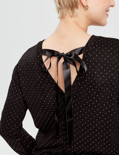 Pull avec clous et noeud noir femme
