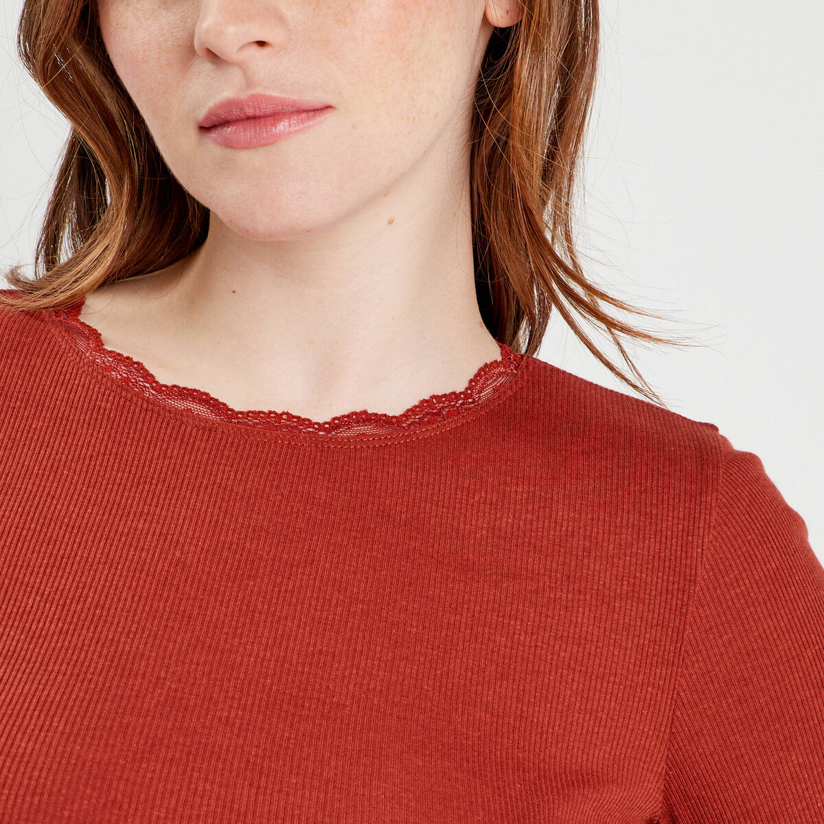 T-shirt cropped côtelé marron femme
