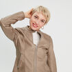 Veste ajustée simili cuir sable femme