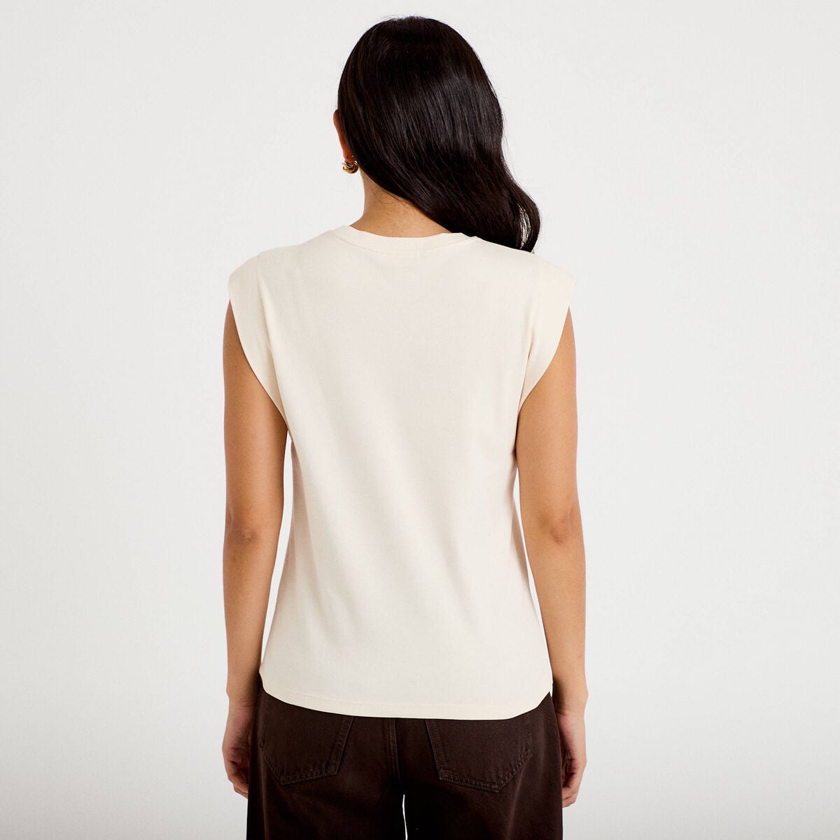 D&eacute;bardeur col rond ecru femme