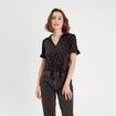 Chemise manches courtes nouée noir femme