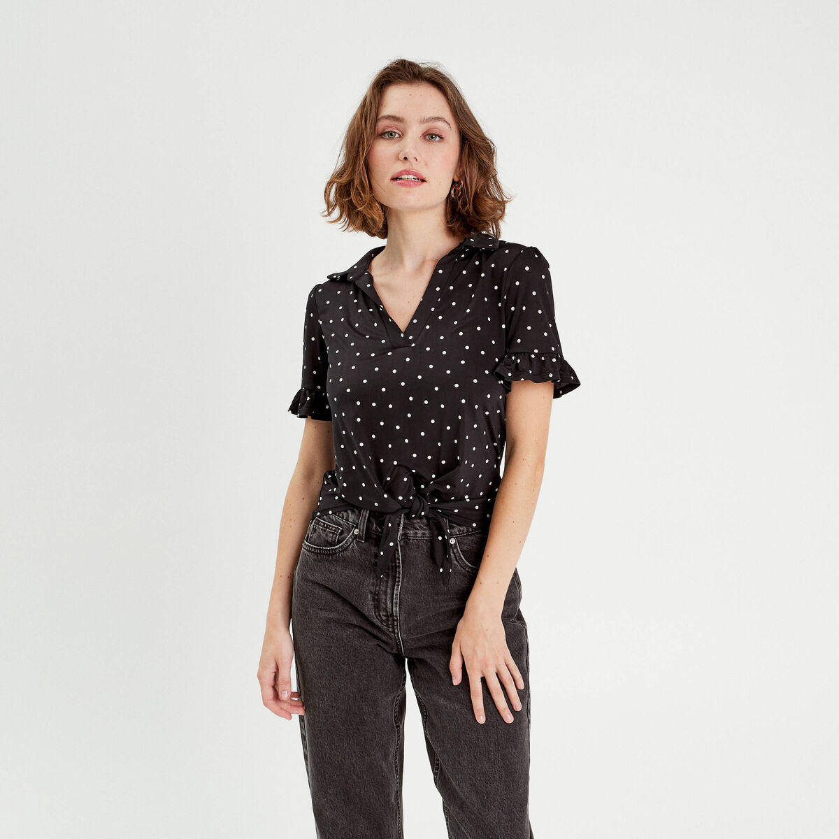 Chemise manches courtes nouée noir femme