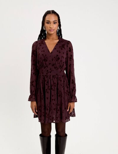 Robe courte &eacute;vas&eacute;e col v manches longues marron cognac femme