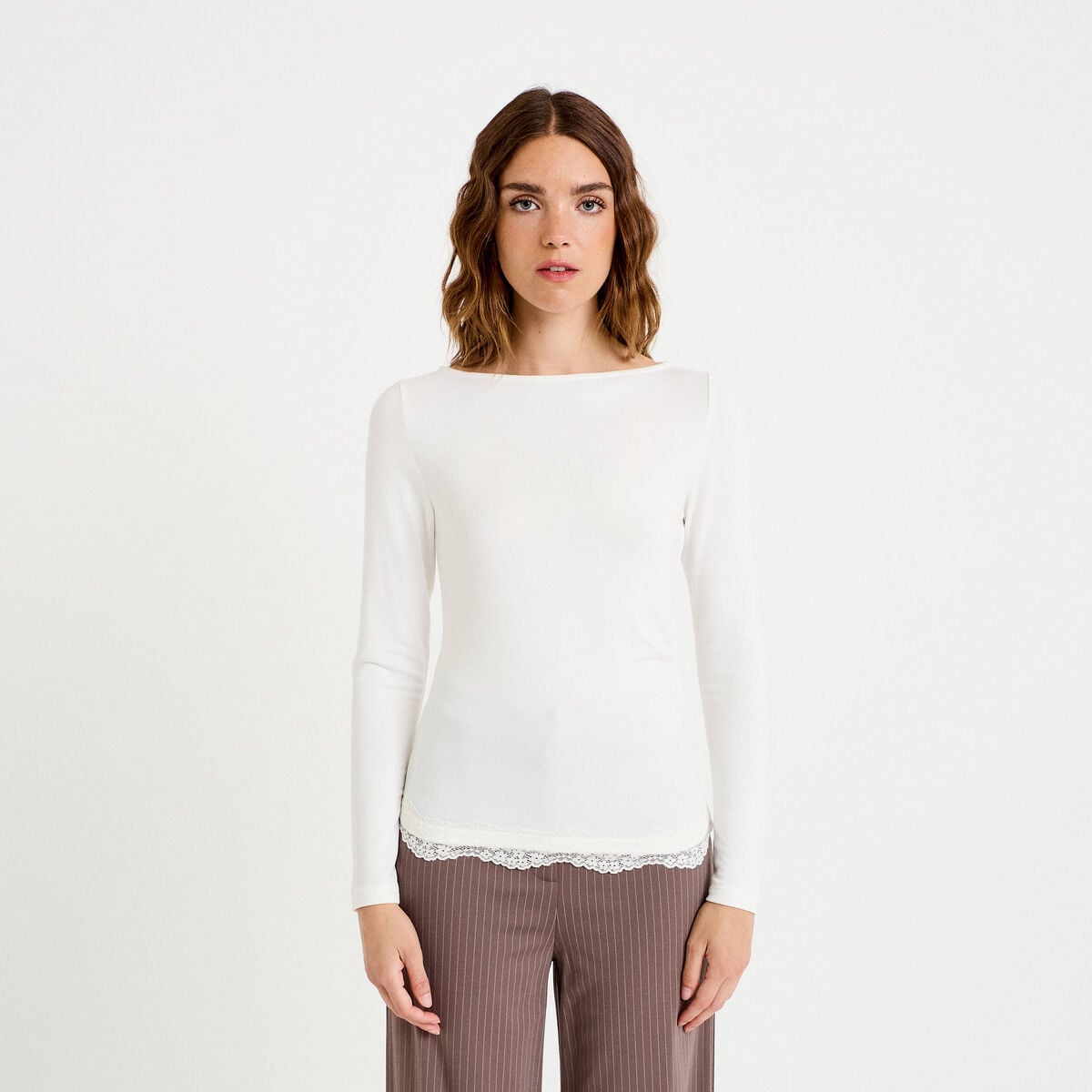 Doudou ajust&eacute; col bateau manches longues ecru femme