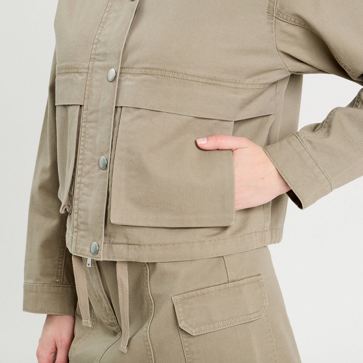 Veste droite col montant vert kaki femme