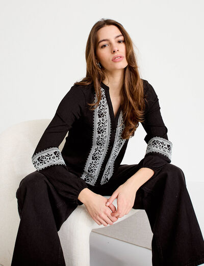 Blouse brod&eacute;e col tunisien noir femme