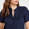 Blouse pliss&eacute;e col v manches courtes bleu fonc&eacute; femme