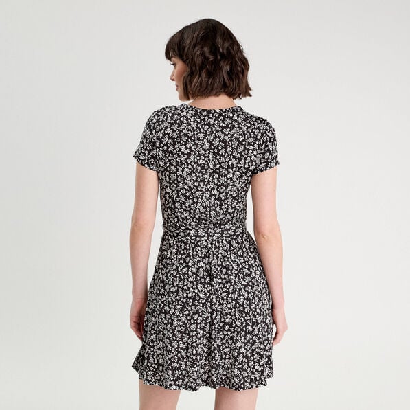 robe evasee boutonnee noir femme Robe évasée boutonnée noir femme