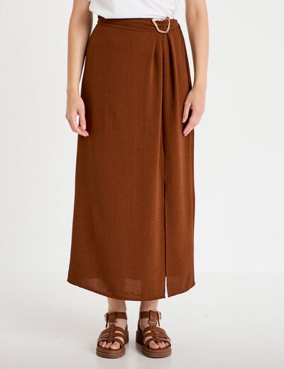 Jupe longue pliss&eacute;e avec bijou marron femme