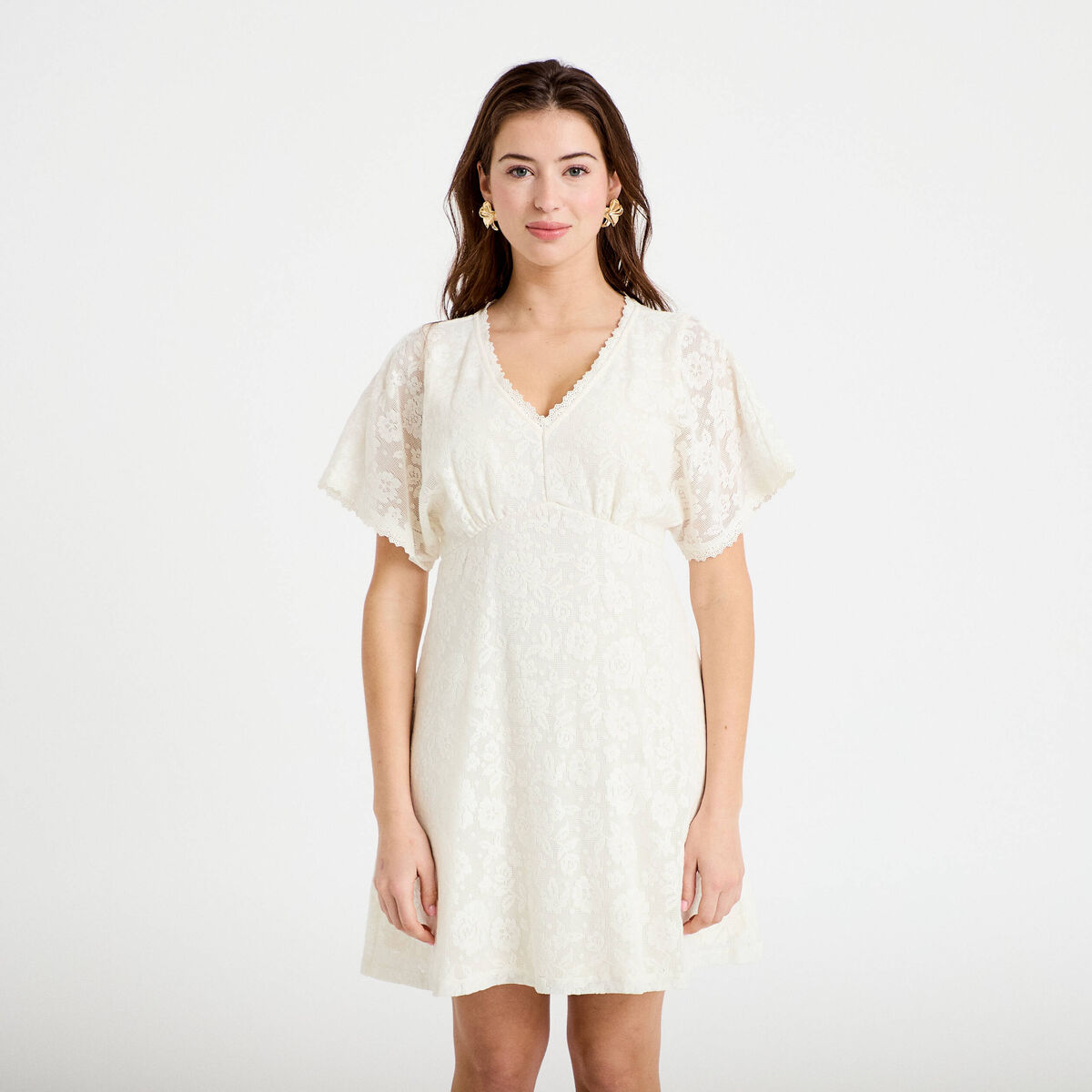 Robe courte &eacute;vas&eacute;e col v dentelle ecru femme