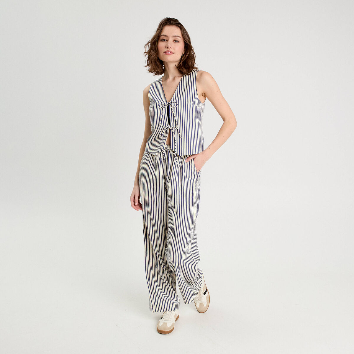 Gilet sans manches noeuds bleu marine femme