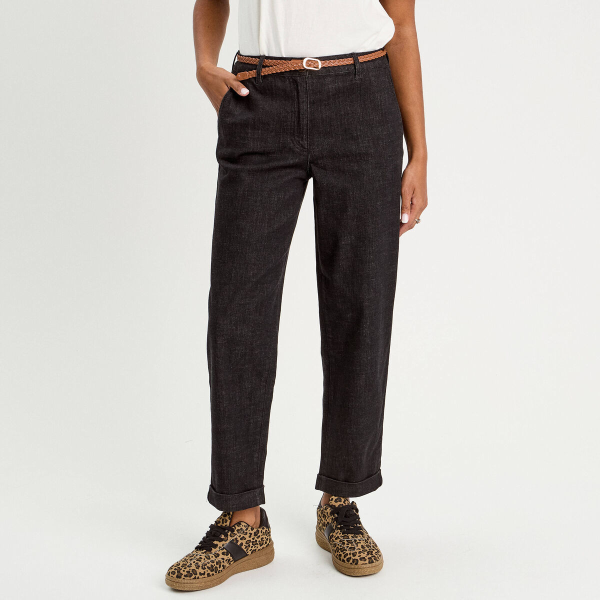 Jeans chino avec ceinture noir femme