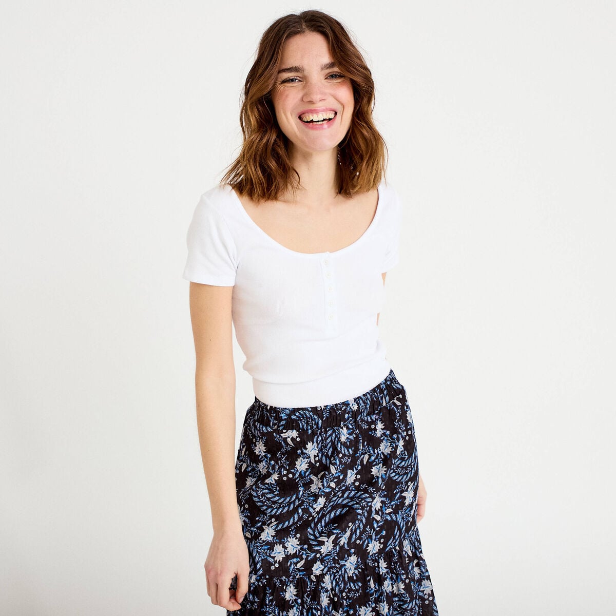 T-shirt c&ocirc;tel&eacute; blanc femme