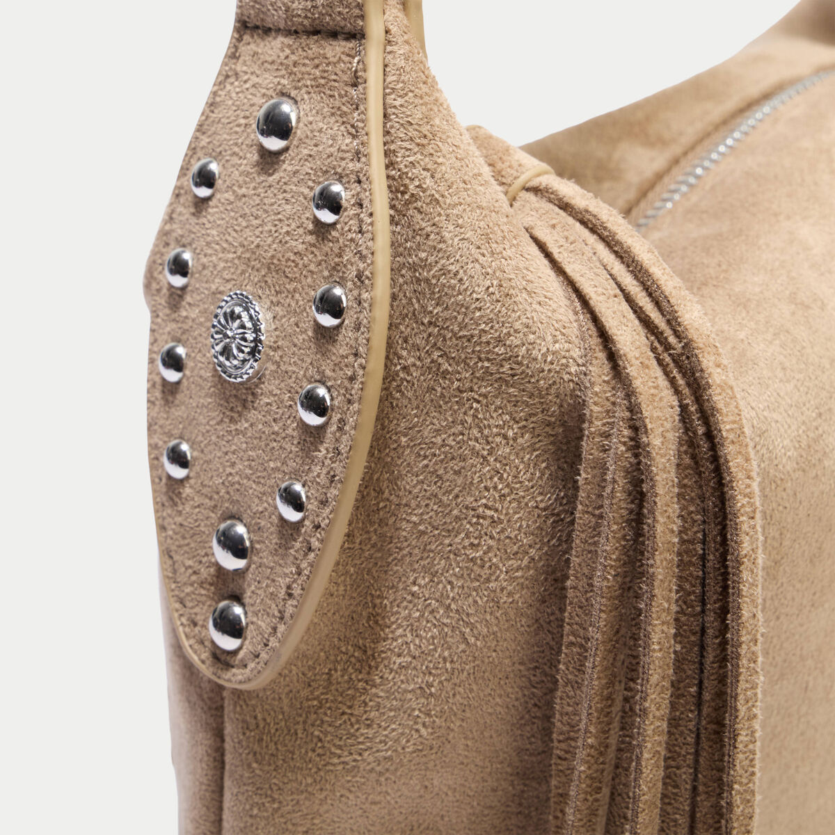 Sac port&eacute; &eacute;paule d&eacute;tails clout&eacute;s marron femme