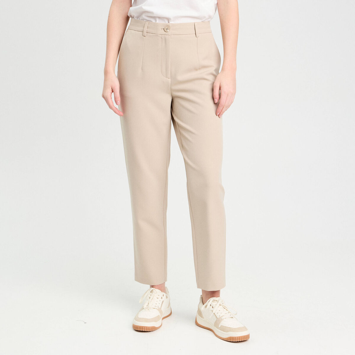 Pantalon carotte taupe femme